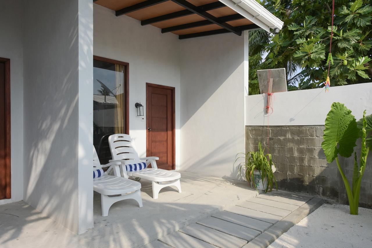 Madi Finolhu Guest House Dharavandhoo Ngoại thất bức ảnh