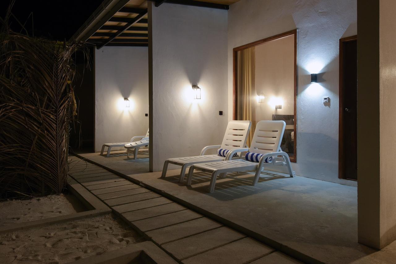 Madi Finolhu Guest House Dharavandhoo Ngoại thất bức ảnh